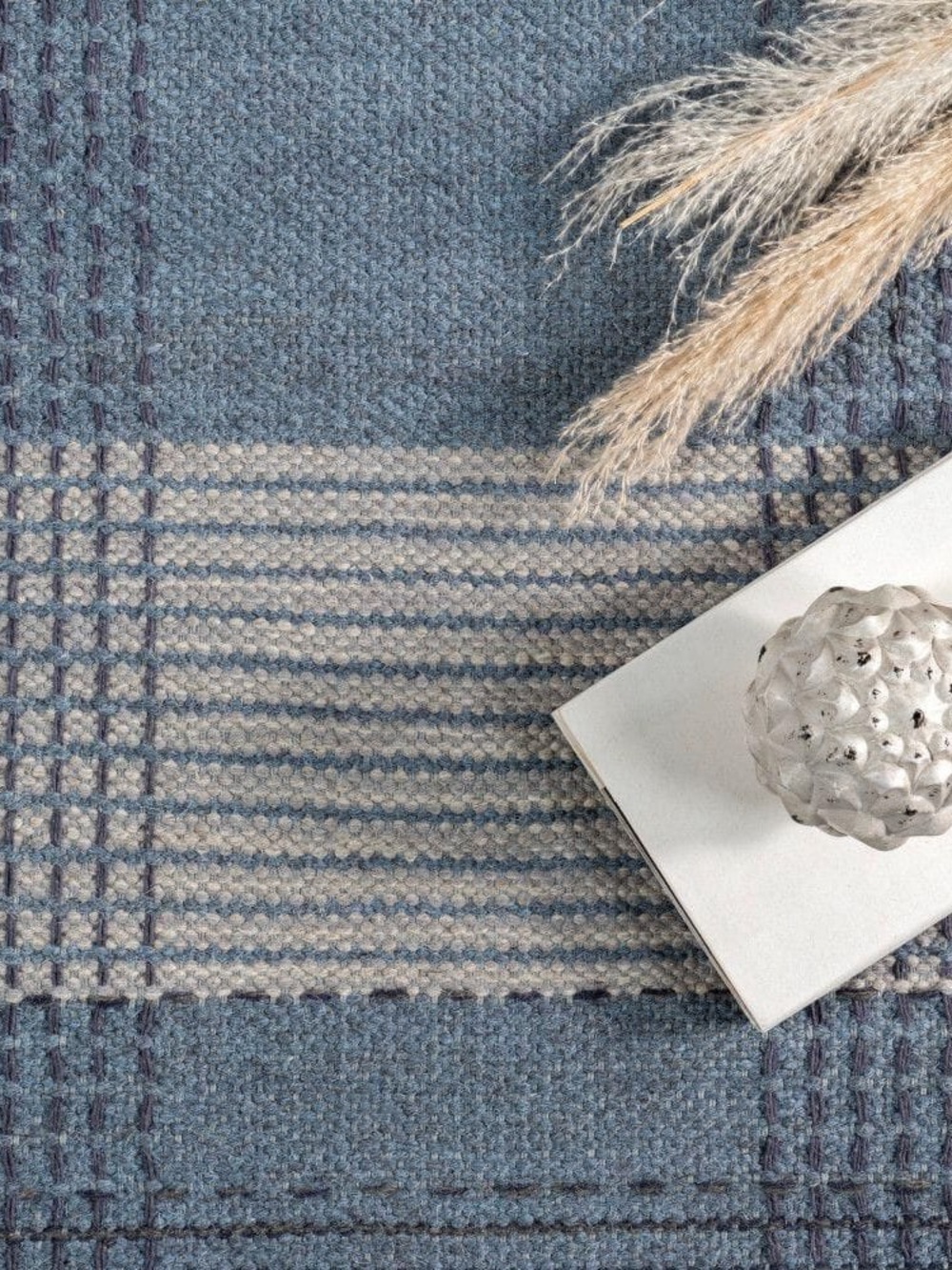 Blue Check Pattern Home rug - Picture 4 of 5